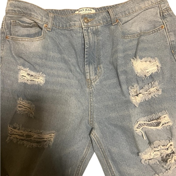Distressed Light Blue Women's Jeans “ Wax Jean Collection” Size 1X - Picture 3 of 4